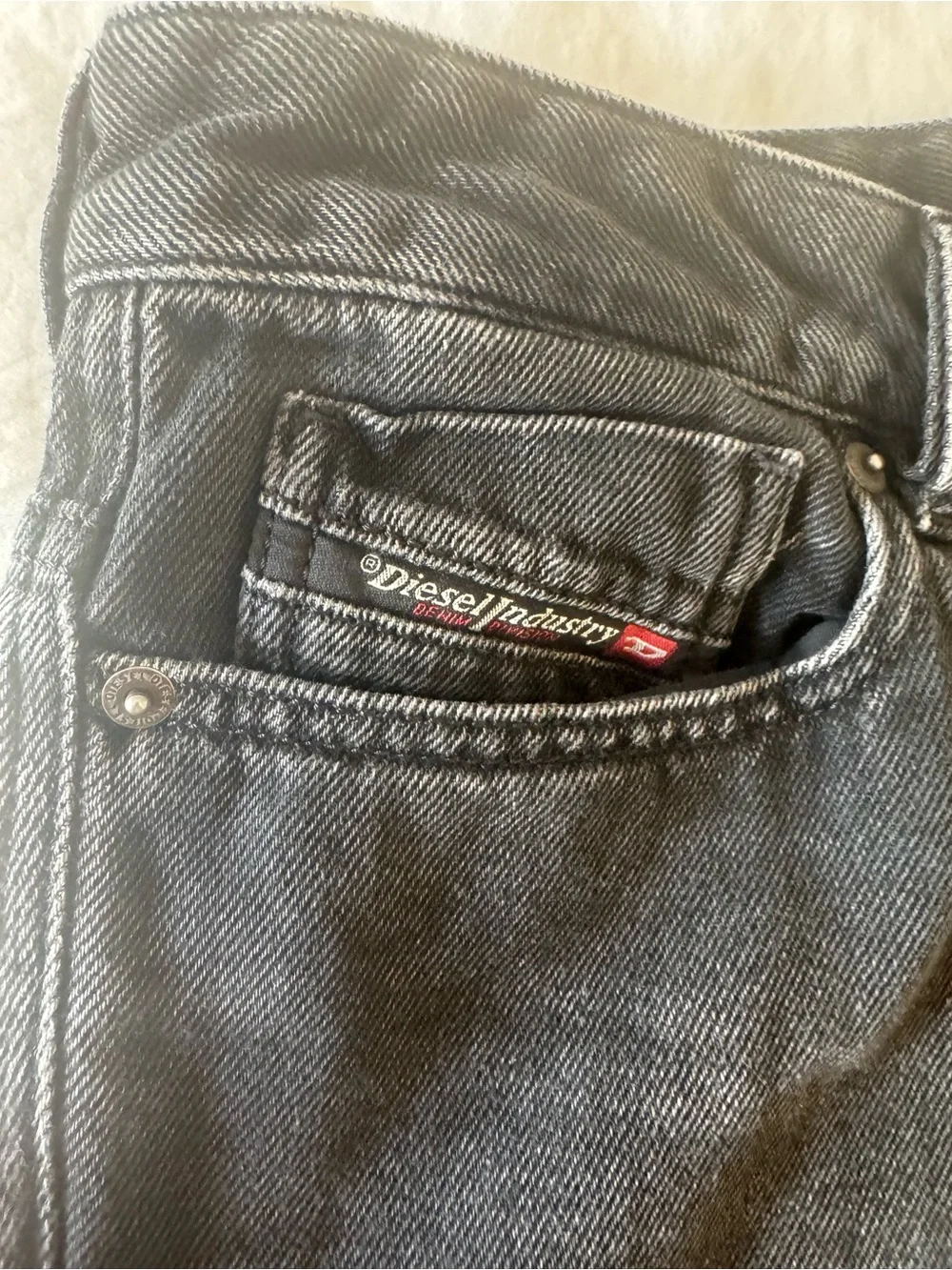 Diesel straight leg